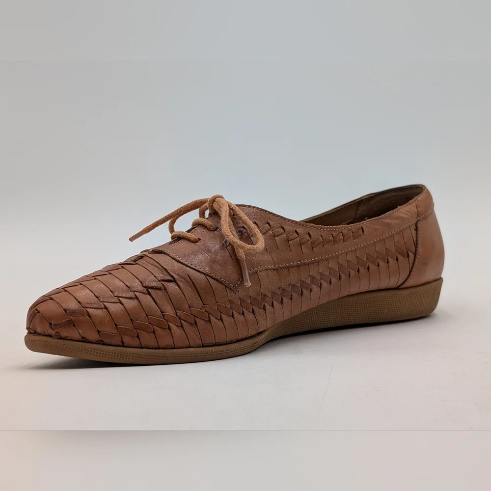 Foot Thrills Women's Size US 8.5 | EU 40 Tan Woven Genuine Leather Lace-Up Shoe